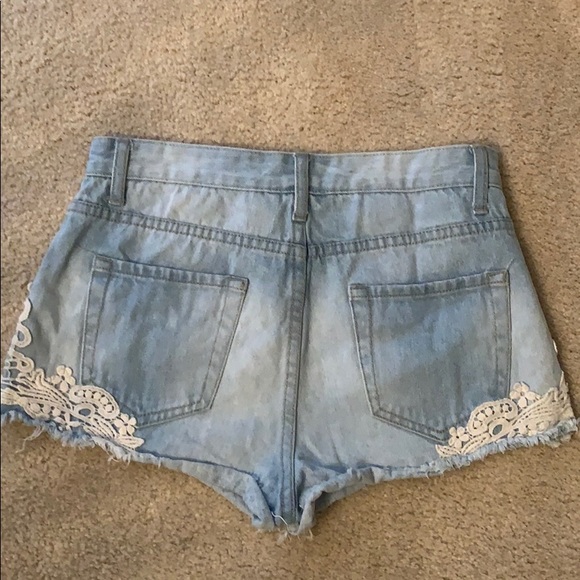 💥2 For$10💥 Forever 21 shorts - Picture 2 of 3